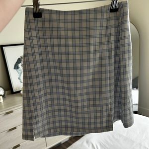 Brandy Melville OS plaid mini skirt